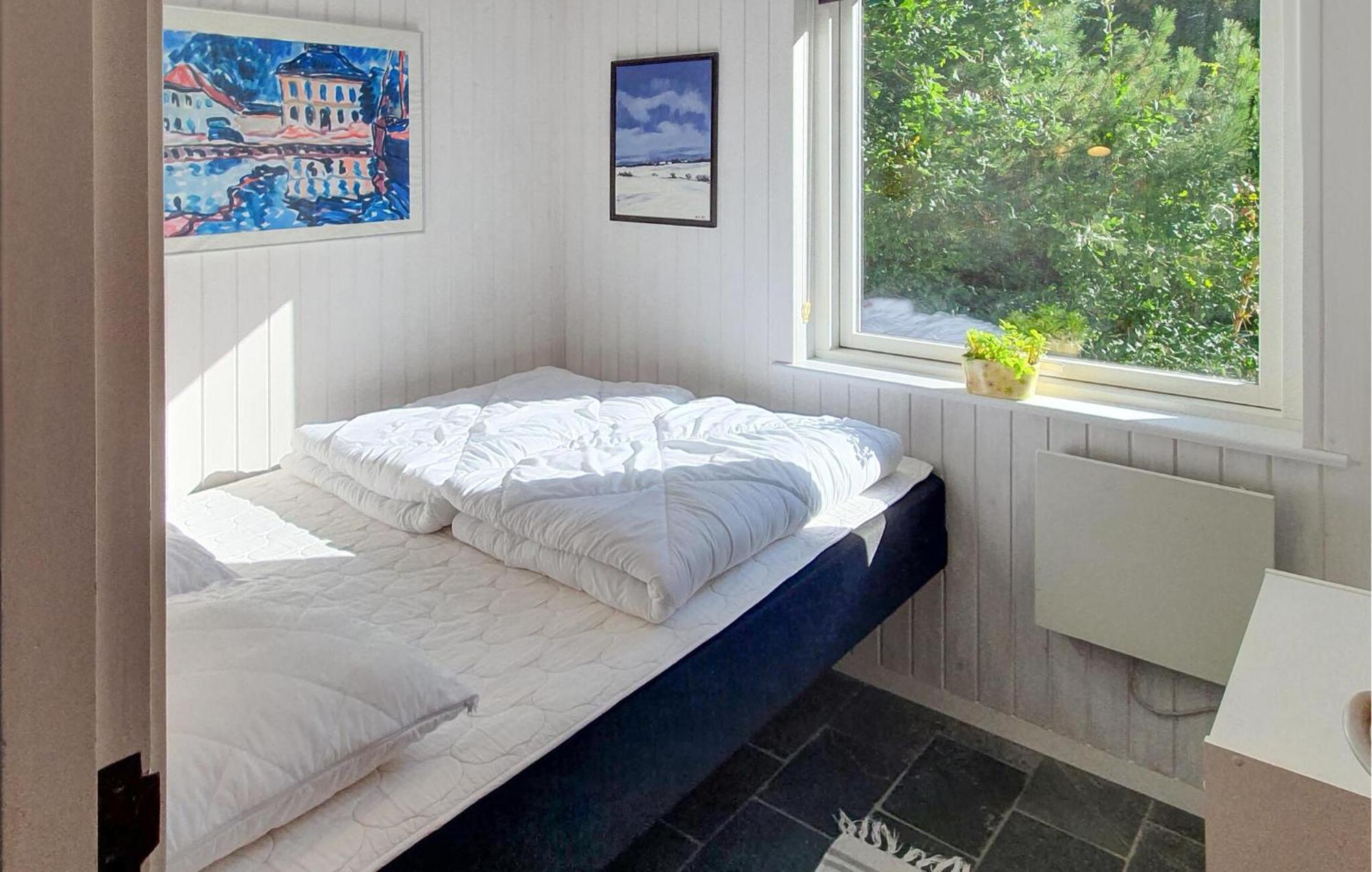 3 Bedroom Awesome Home In Neksø Kültér fotó