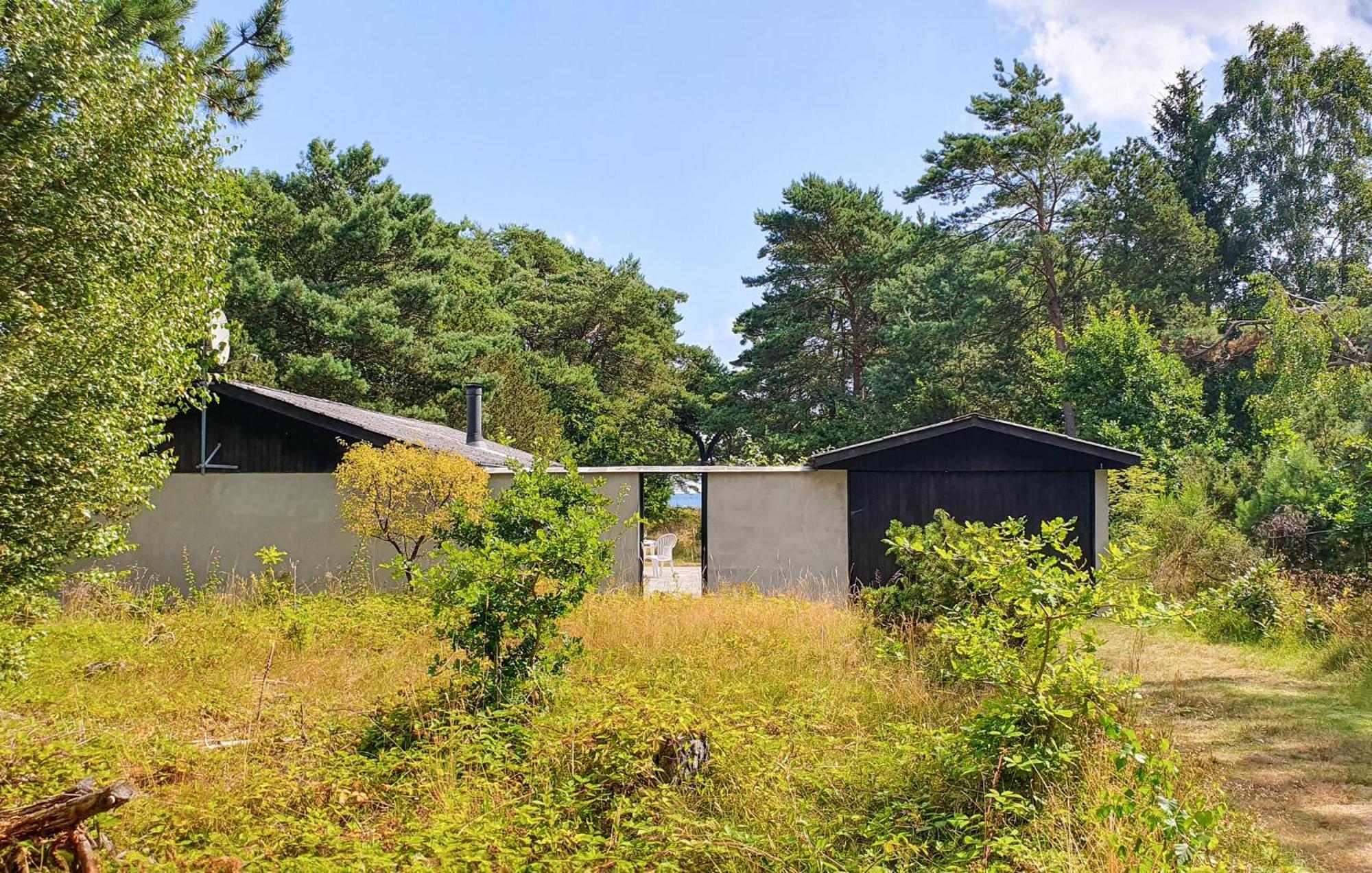 3 Bedroom Awesome Home In Neksø Kültér fotó